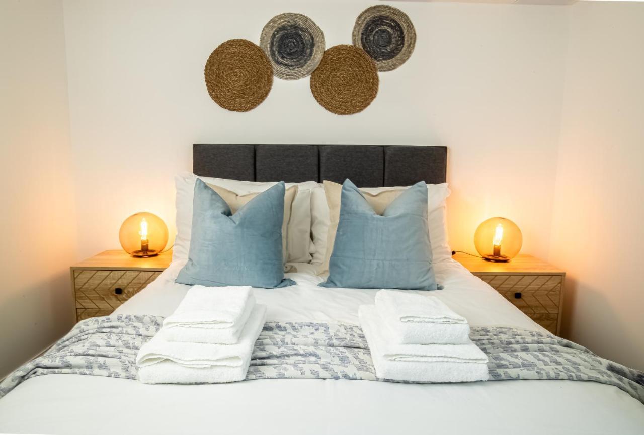 Boutique Apartments Torquay Overlooking Harbour - Near Babbacombe & Beach Exterior photo